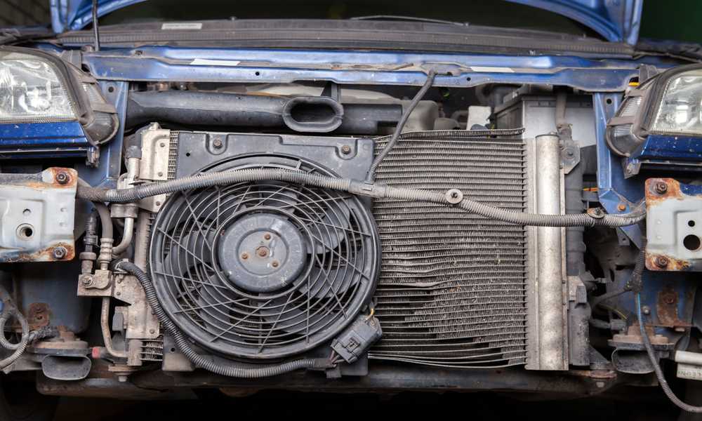 Damaged radiator fan