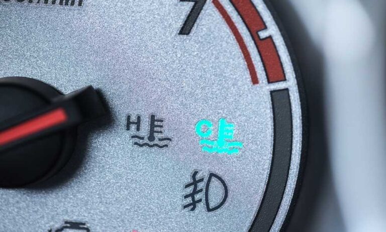 does-coolant-level-drop-when-engine-is-cold-healing-picks